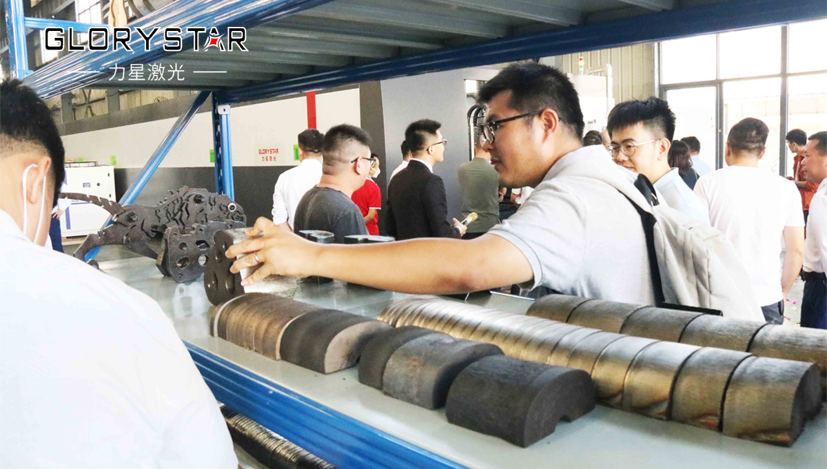 奋进新征程!1946伟德手机版下载40000瓦新品全球震撼发布! 奋进新征程!1946伟德手机版下载40000瓦新品全球震撼发布!